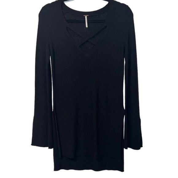Free People The Andy Crisscross Slit Bell Sleeve Long Lined Black Sweater XS - Picture 4 of 12